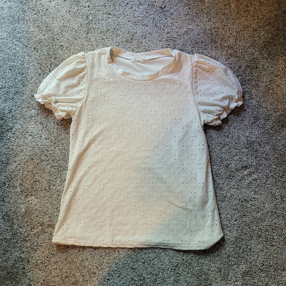 Clad And Cloth | Tops | White Eyelet Ruffle Sleeved Blouse | Poshmark